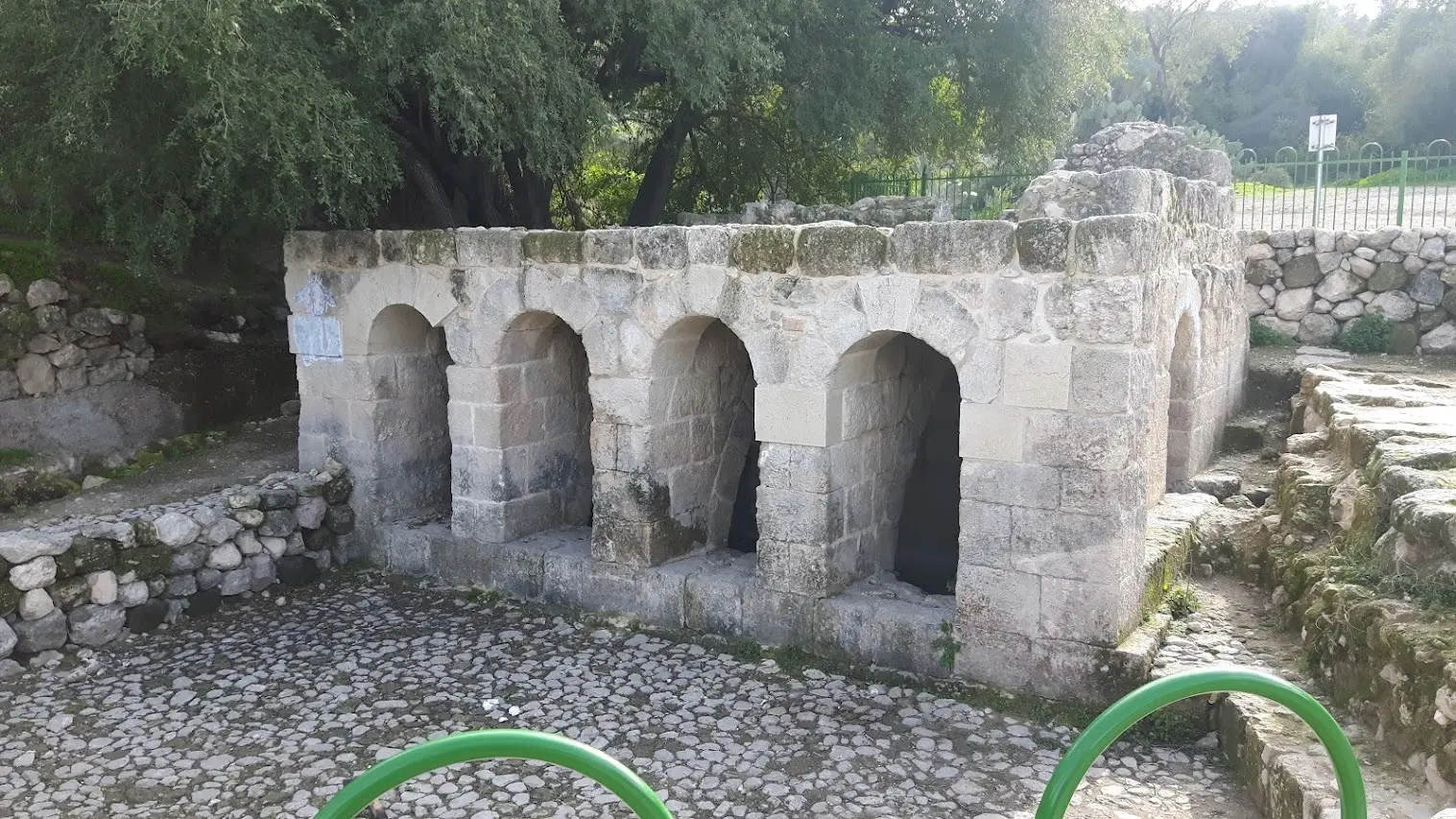 בריכת הקשתות (בית הקשתות), תמונה 1 מתוך 1